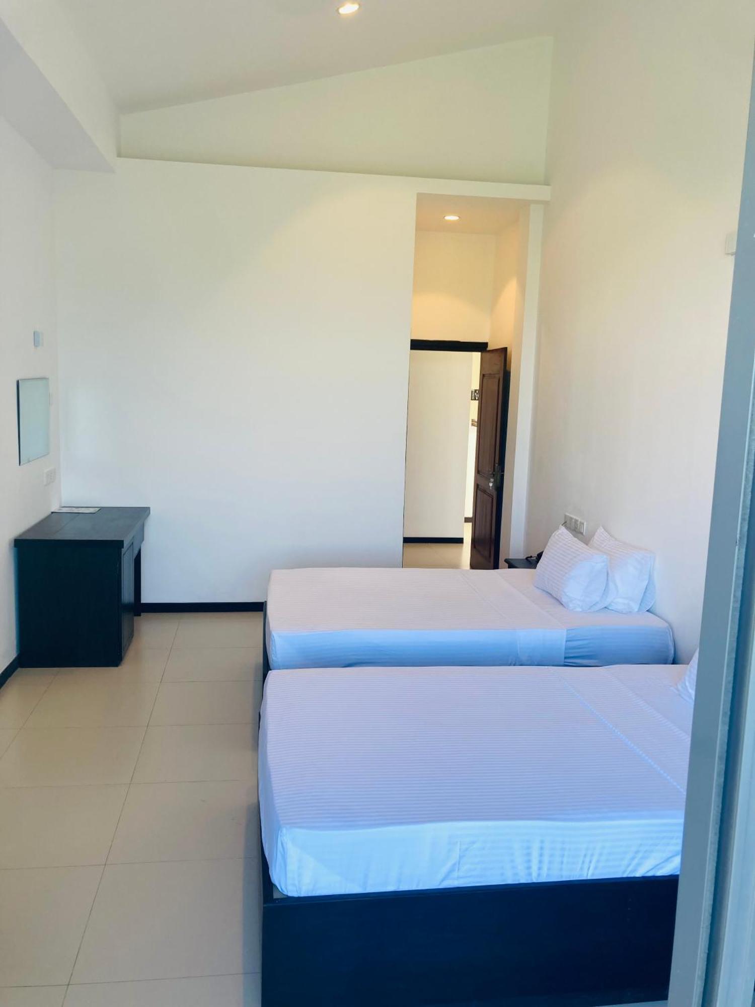 Riverbank Resort Gampola Zewnętrze zdjęcie